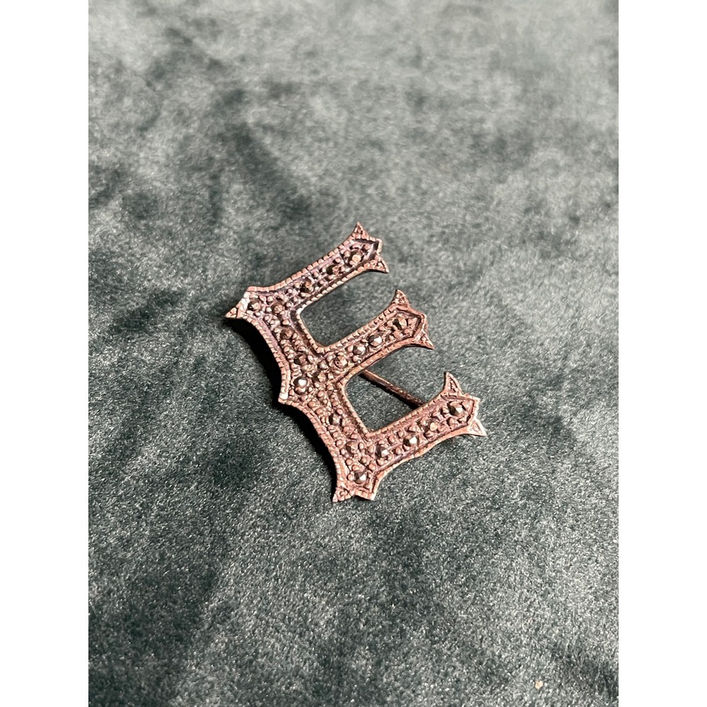 Vintage Sterling Silver 925 Marcasite Initial Letter E Brooch Gothic Pin 5g